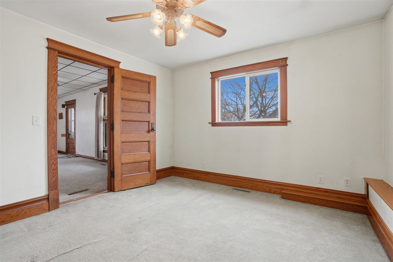 730 S Iowa Avenue Washington IA 52353