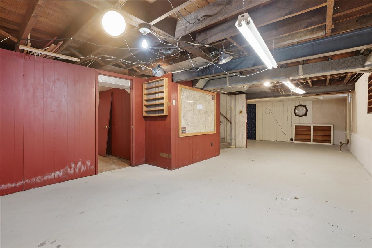 730 S Iowa Avenue Washington IA 52353