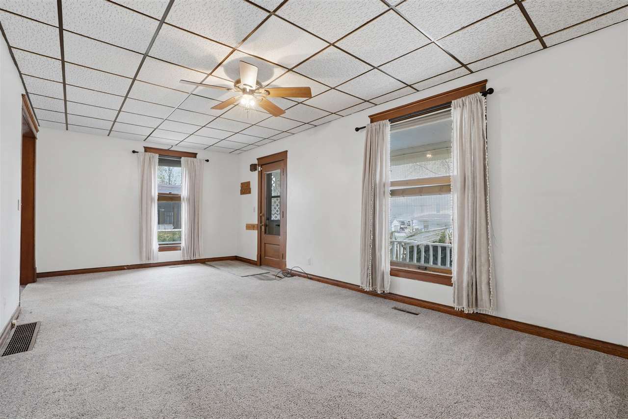 730 S Iowa Avenue Washington IA 52353