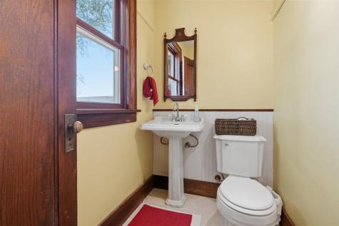 5689 SE Highway 6 West Liberty IA 52776