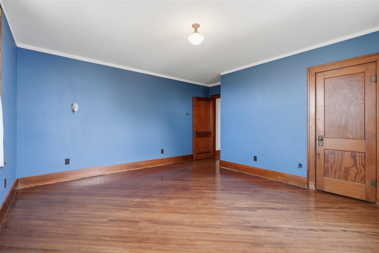 5689 SE Highway 6 West Liberty IA 52776