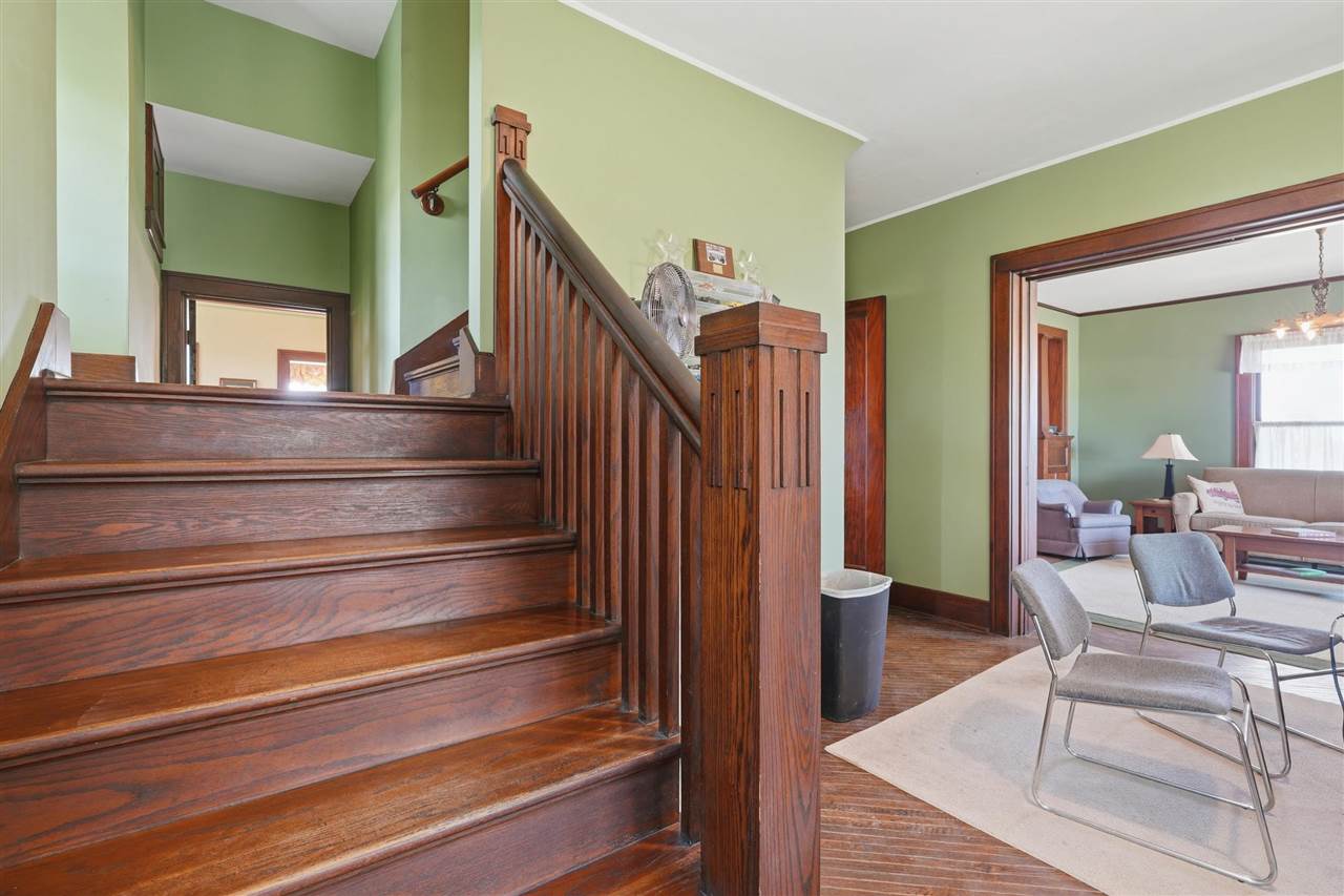 5689 SE Highway 6 West Liberty IA 52776