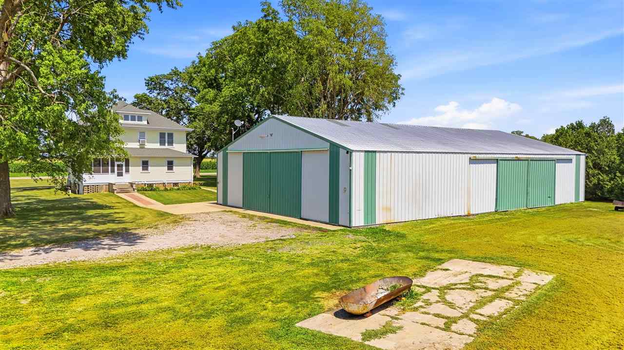 5689 SE Highway 6 West Liberty IA 52776
