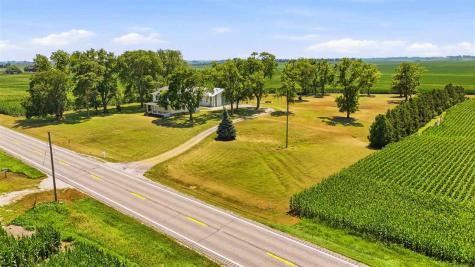 5689 SE Highway 6 West Liberty IA 52776