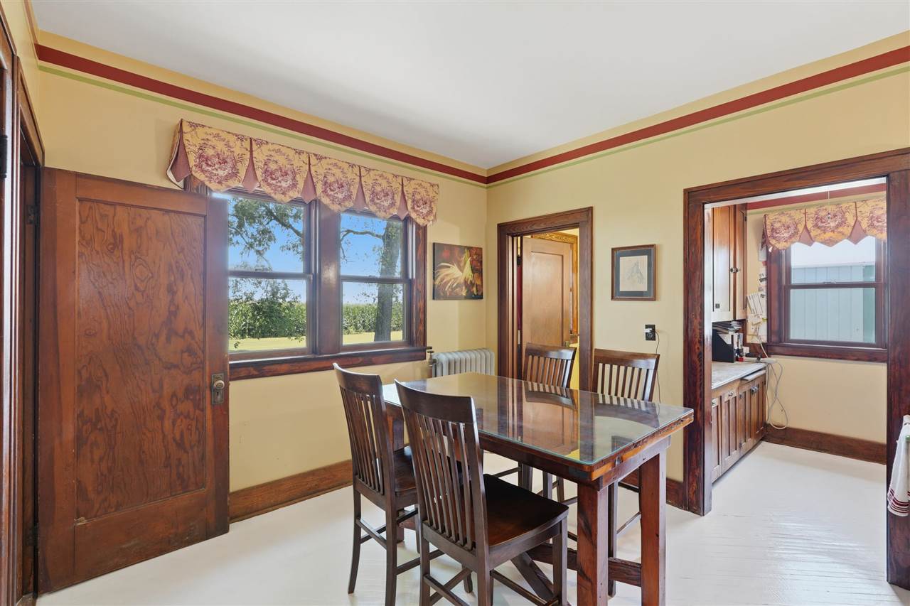 5689 SE Highway 6 West Liberty IA 52776