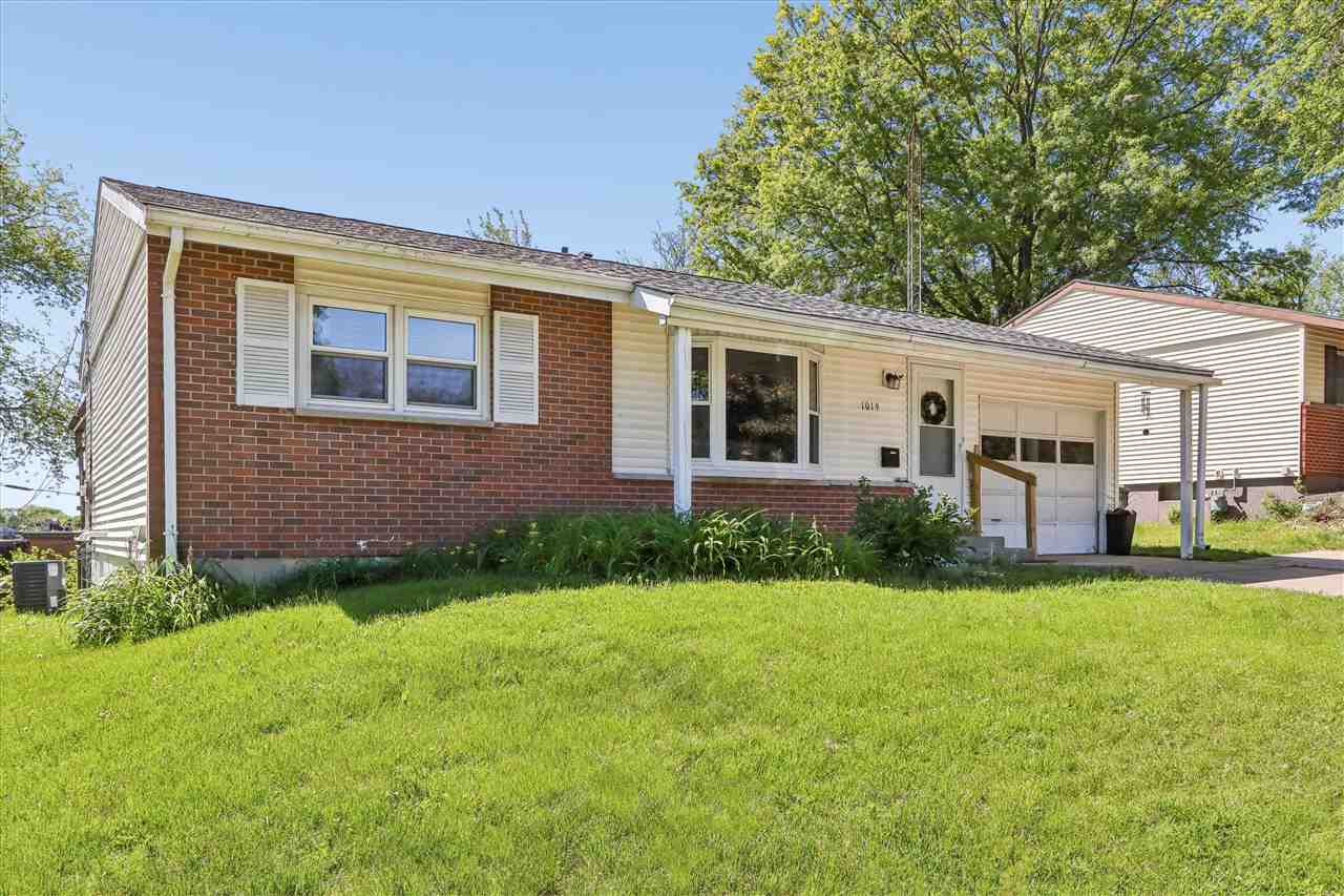 1019 Carver Street Iowa City IA 52240