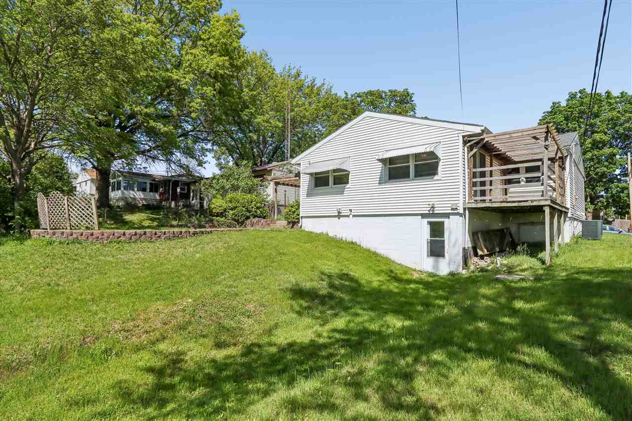 1019 Carver Street Iowa City IA 52240