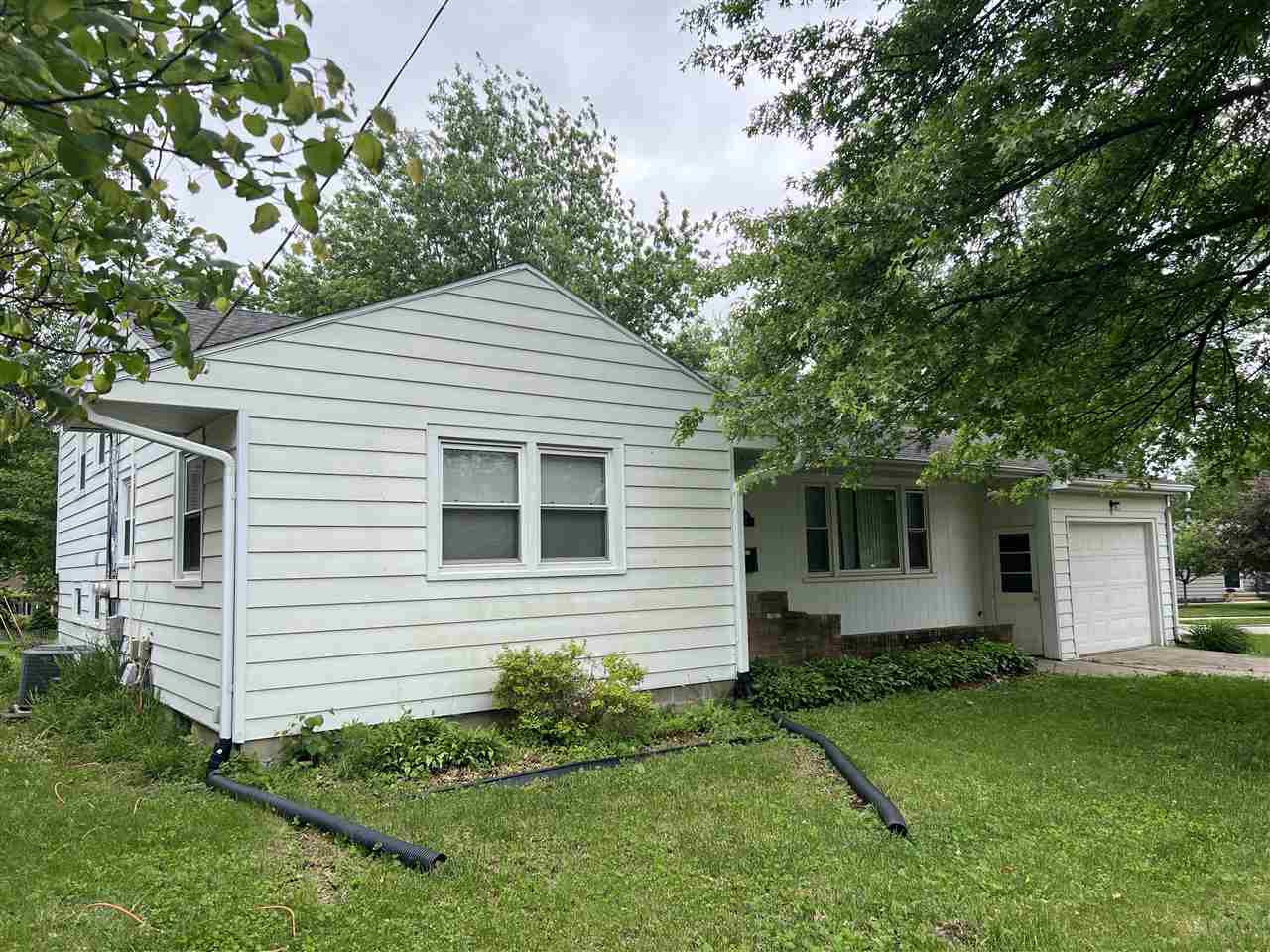 1707 Wilson Iowa City IA 52240