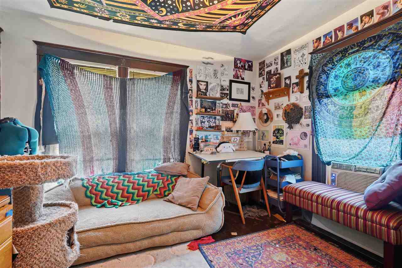 214 N Gilbert Street Iowa City IA 52240