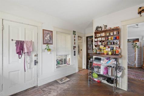 214 N Gilbert Street Iowa City IA 52240