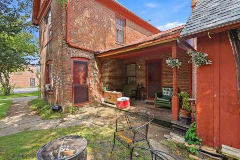 214 N Gilbert Street Iowa City IA 52240