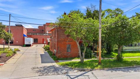 214 N Gilbert Street Iowa City IA 52240