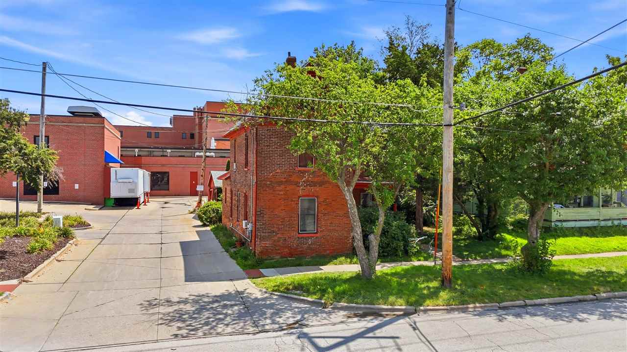 214 N Gilbert Street Iowa City IA 52240