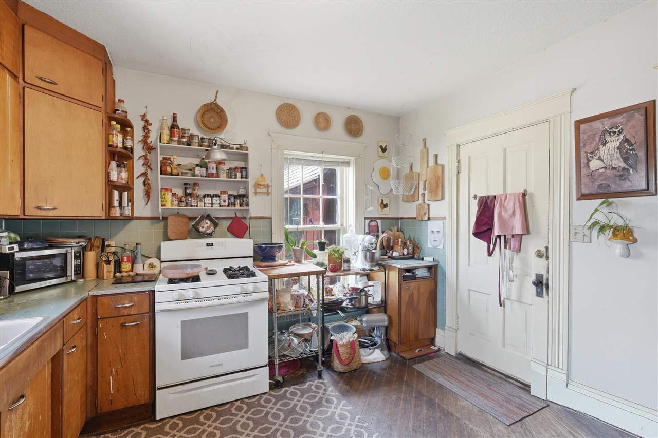 214 N Gilbert Street Iowa City IA 52240