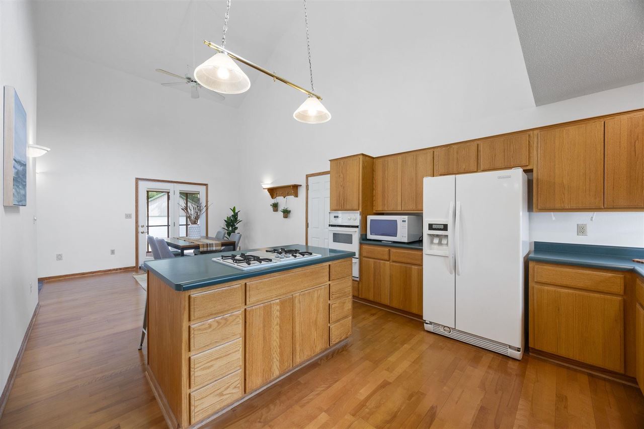 4698 Fox Lane NE Iowa City IA 52240