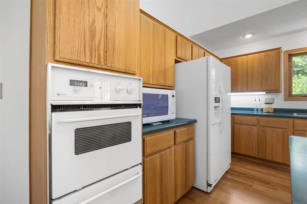 4698 Fox Lane NE Iowa City IA 52240