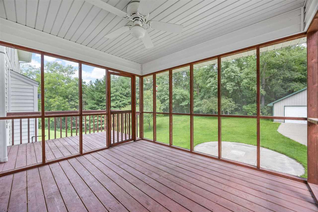 4698 Fox Lane NE Iowa City IA 52240