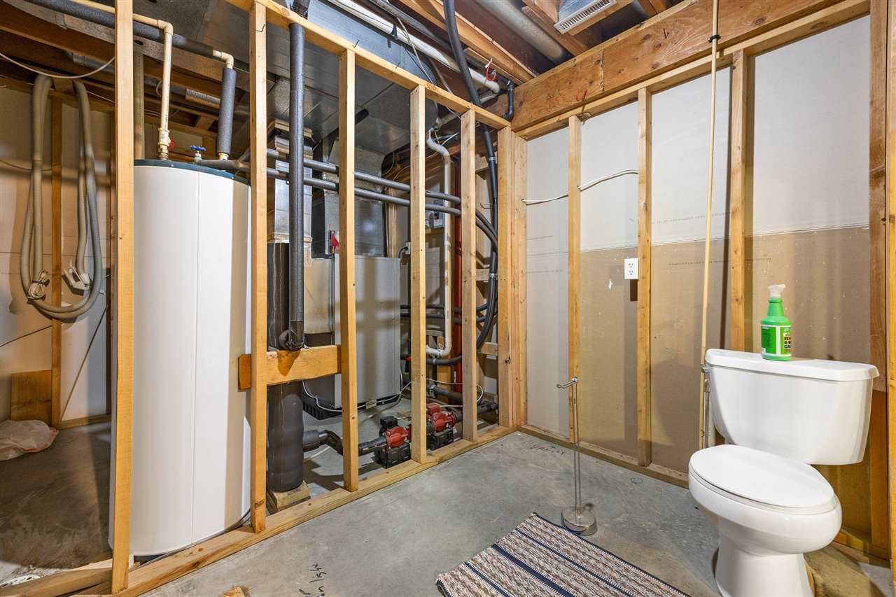 4698 Fox Lane NE Iowa City IA 52240