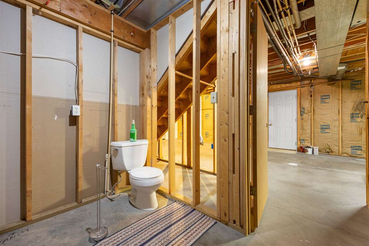 4698 Fox Lane NE Iowa City IA 52240