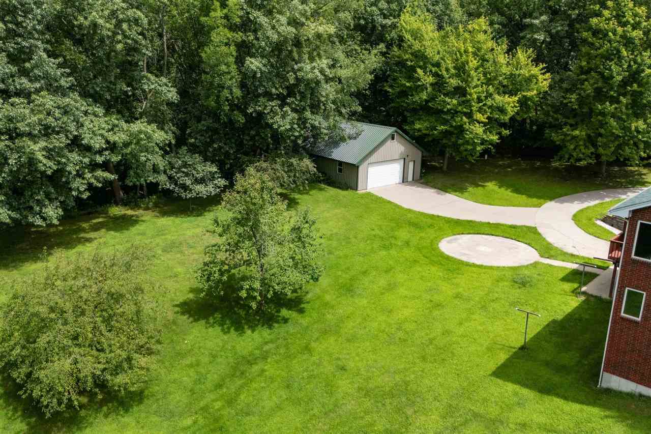 4698 Fox Lane NE Iowa City IA 52240