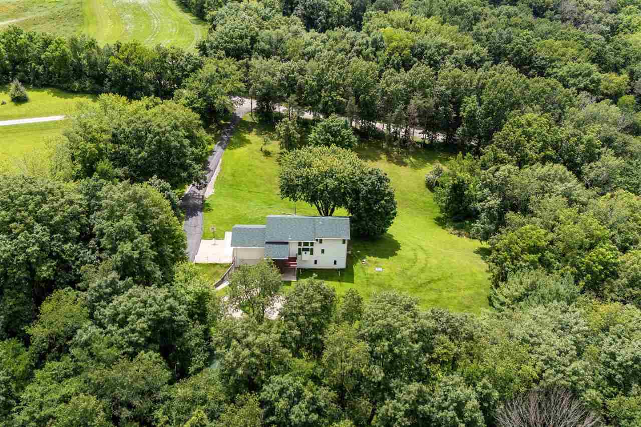 4698 Fox Lane NE Iowa City IA 52240