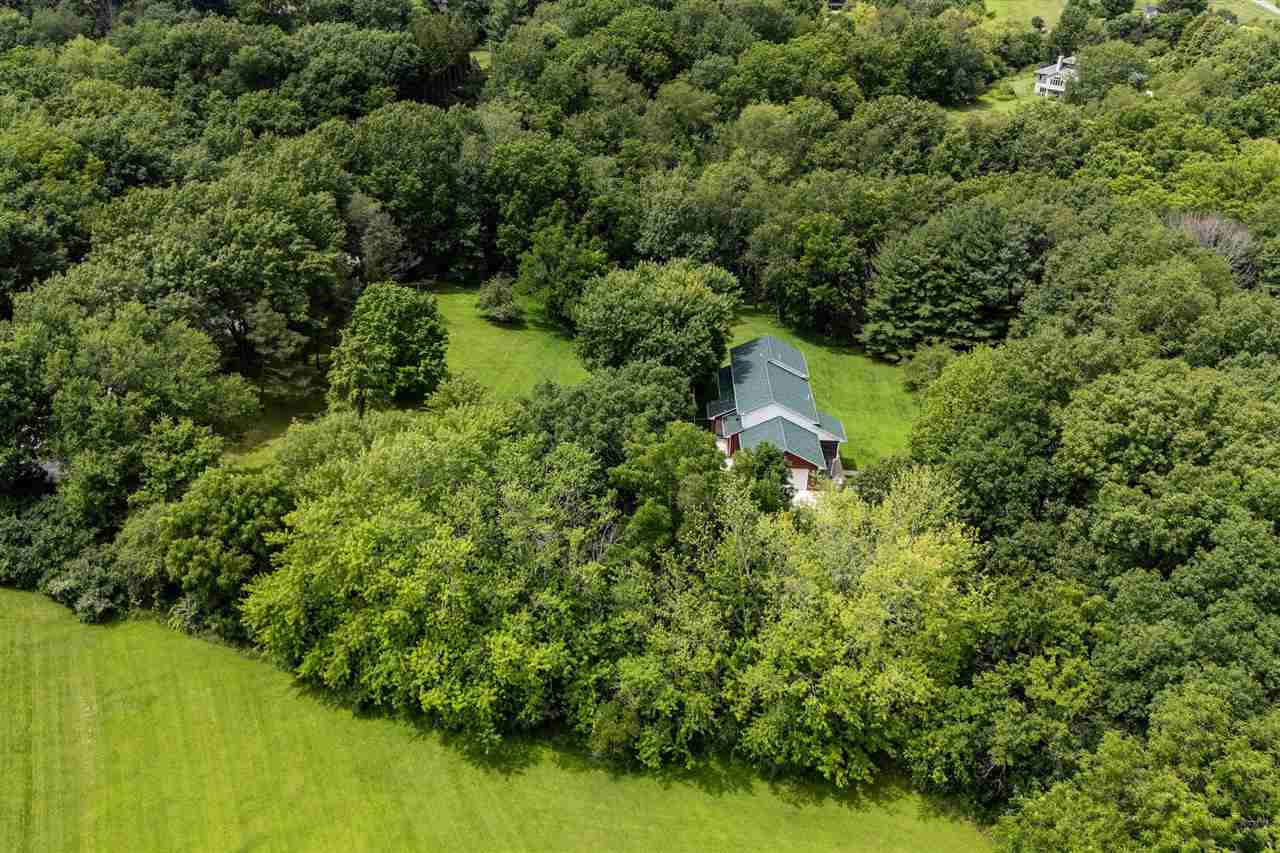 4698 Fox Lane NE Iowa City IA 52240