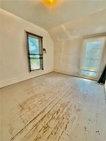 421 S 4th Avenue Washington IA 52353