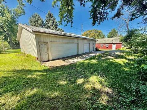 421 S 4th Avenue Washington IA 52353