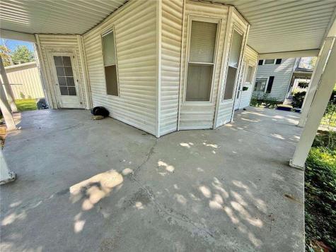 421 S 4th Avenue Washington IA 52353