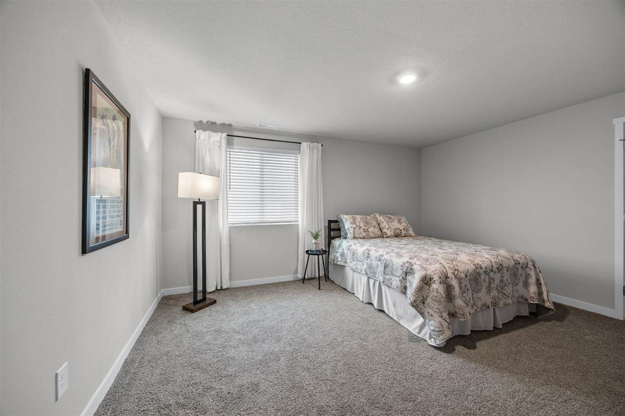 3389 Dreusicke Drive Coralville IA 52241