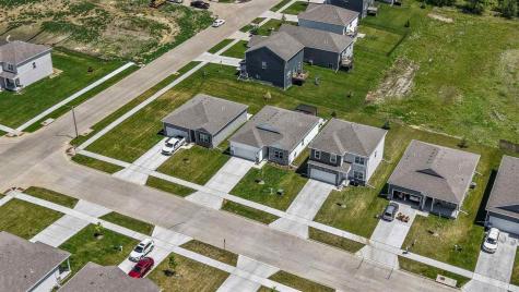 3389 Dreusicke Drive Coralville IA 52241