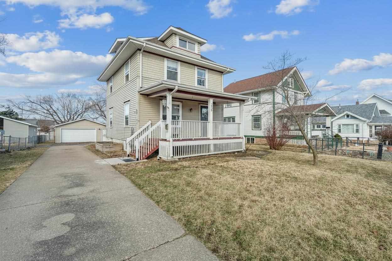 250 Highland Drive NW Cedar Rapids IA 52405