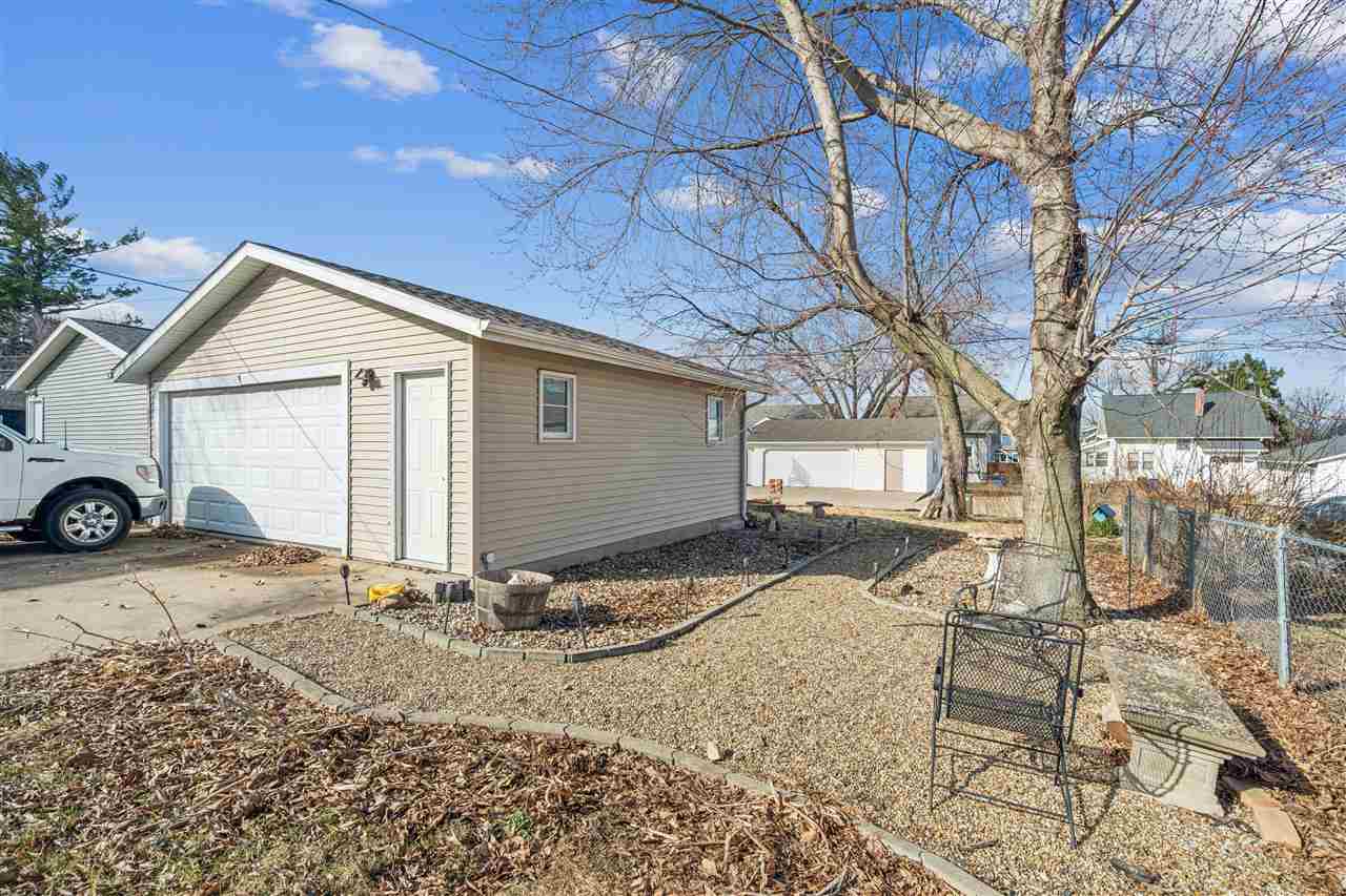 250 Highland Drive NW Cedar Rapids IA 52405