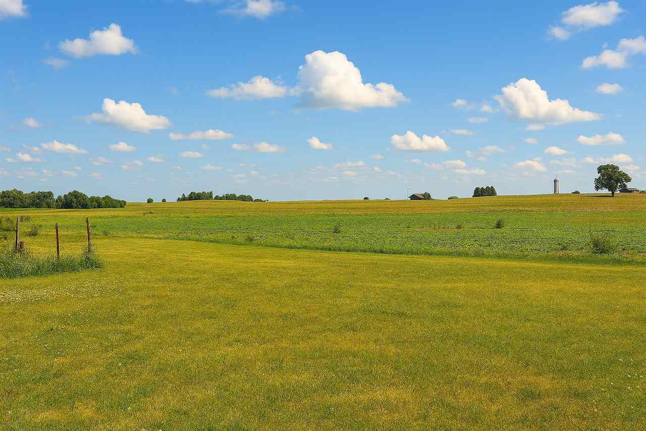 907 Mckinley Avenue Lowden IA 52255