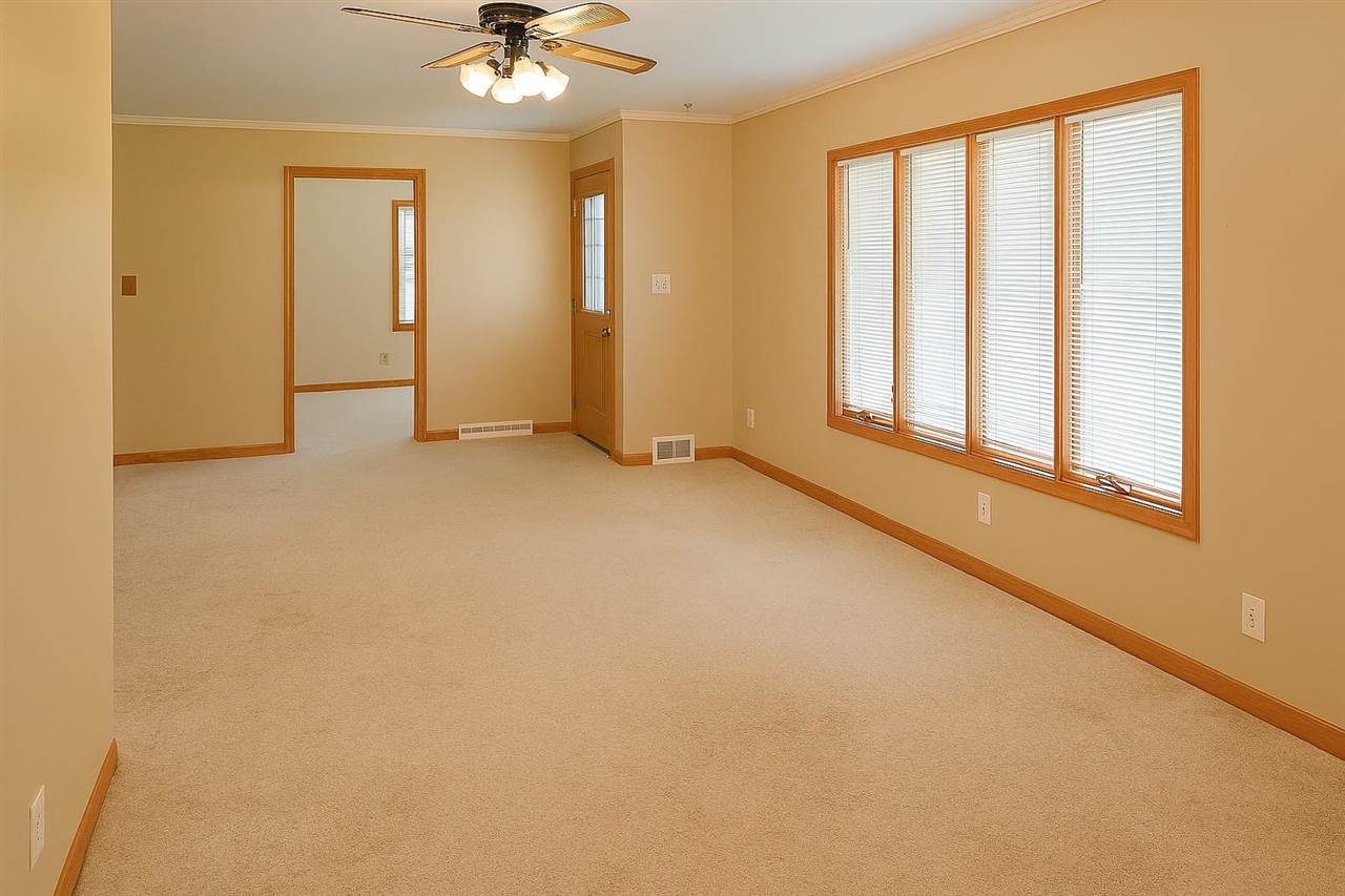 907 Mckinley Avenue Lowden IA 52255