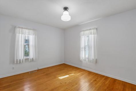532 Olive Street Iowa City IA 52246