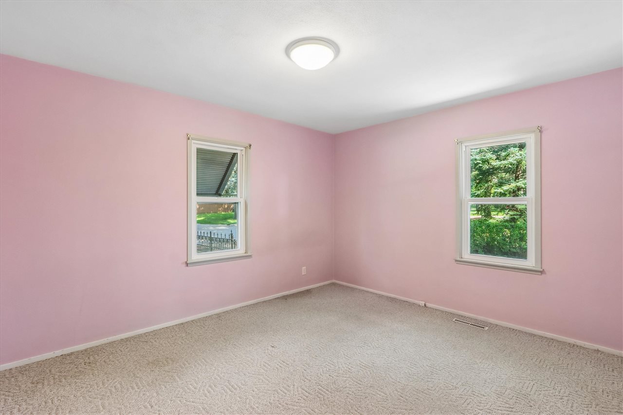 532 Olive Street Iowa City IA 52246
