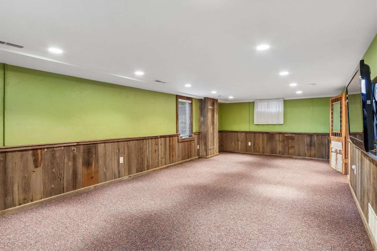 532 Olive Street Iowa City IA 52246