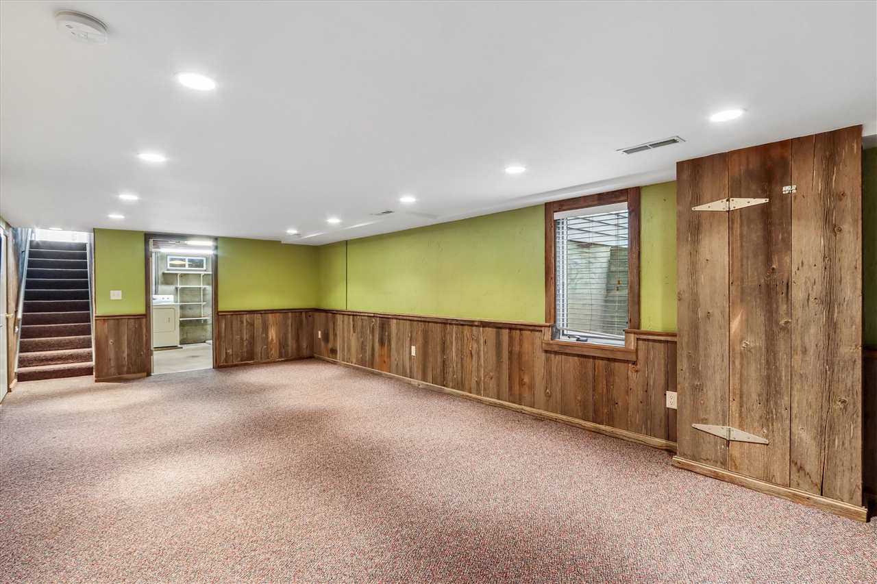 532 Olive Street Iowa City IA 52246