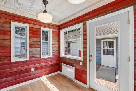 532 Olive Street Iowa City IA 52246
