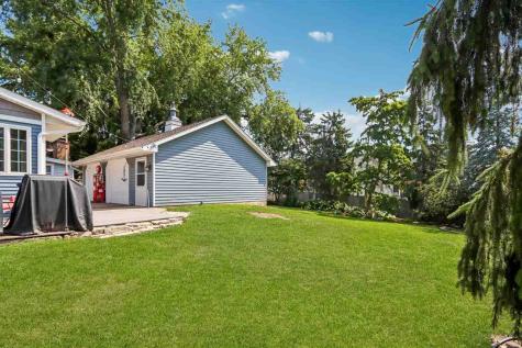 532 Olive Street Iowa City IA 52246