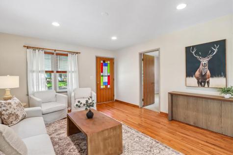 532 Olive Street Iowa City IA 52246