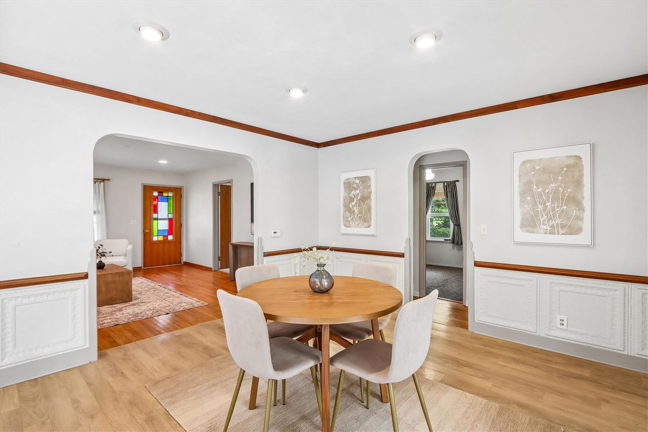 532 Olive Street Iowa City IA 52246