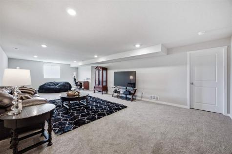 3356 Craven Drive Coralville IA 52241