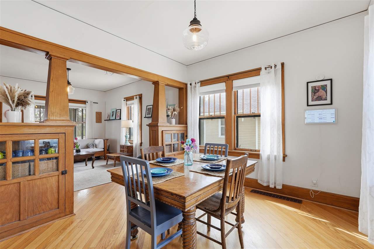 809 S 7th Avenue Iowa City IA 52245