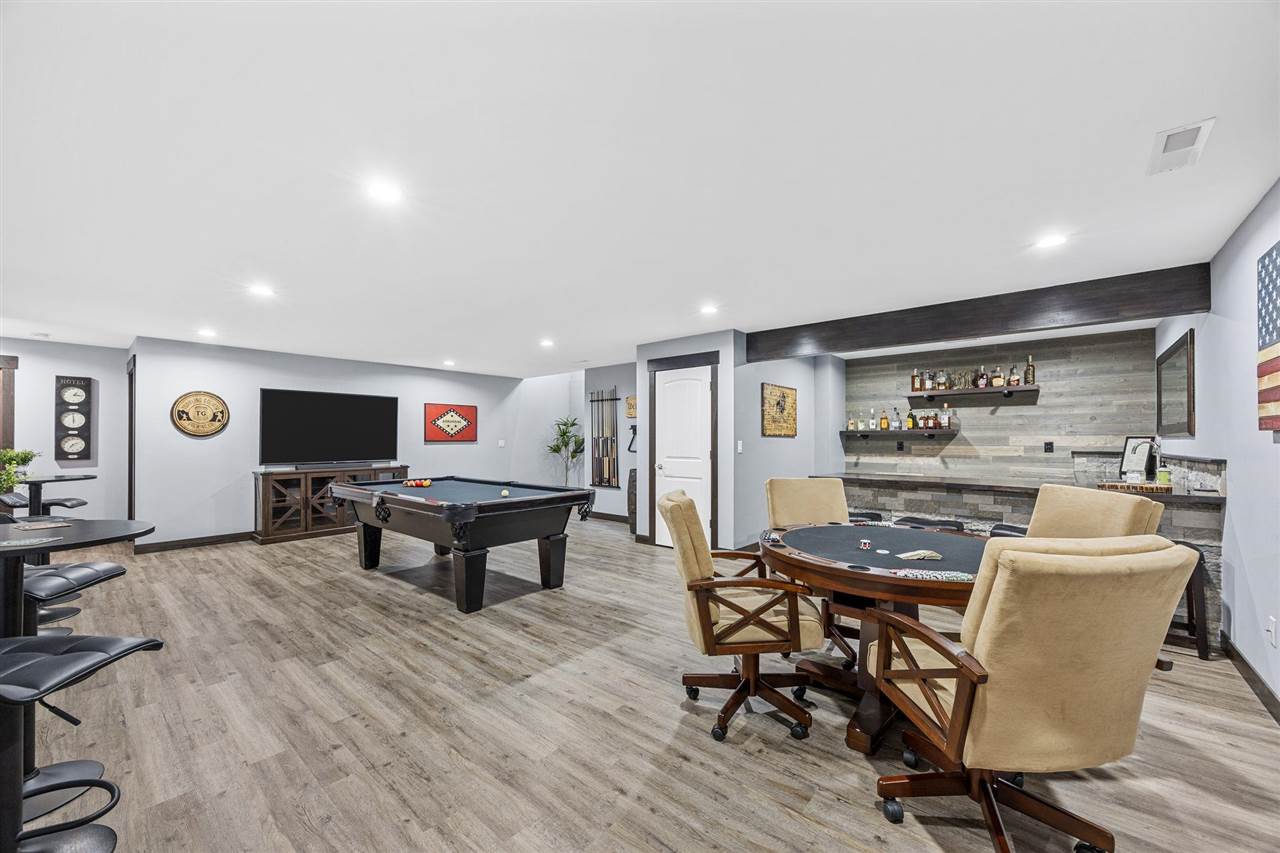 3014 Forrest Meadow Lane Hiawatha IA 52233