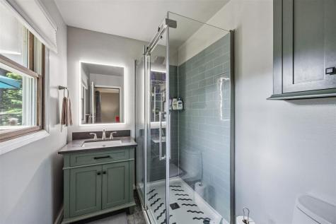 174 Shrader Road Iowa City IA 52245