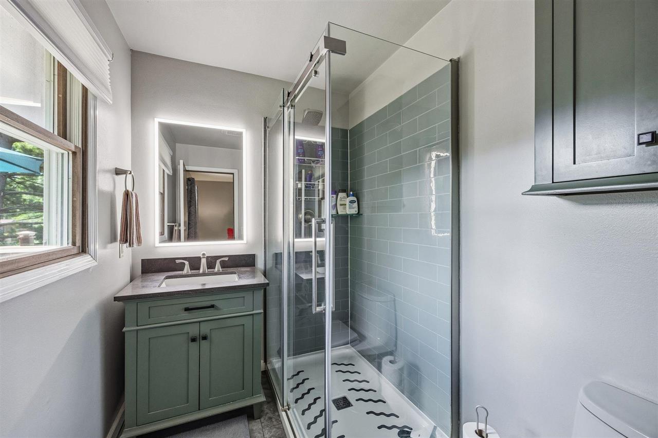 174 Shrader Road Iowa City IA 52245