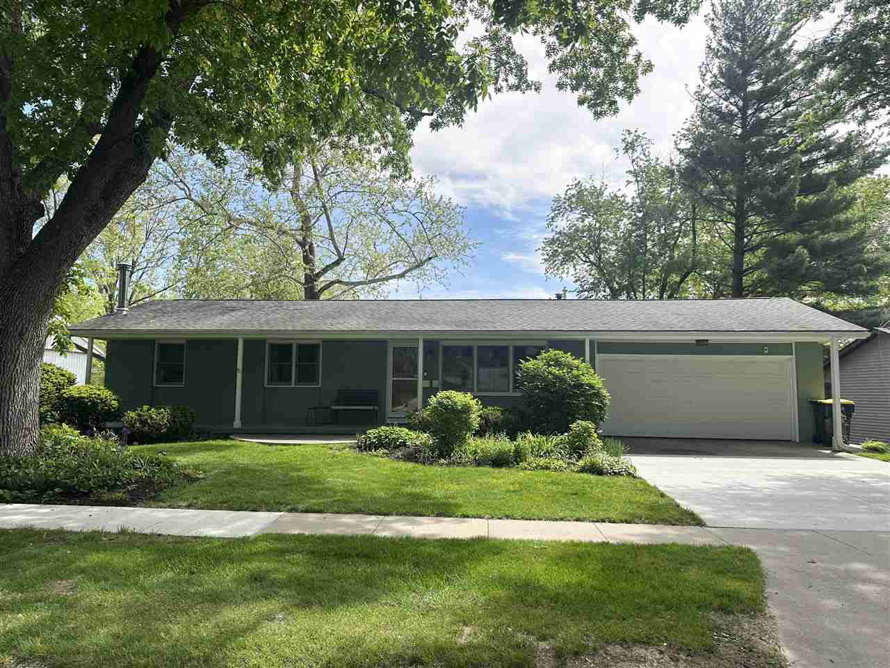 174 Shrader Road Iowa City IA 52245