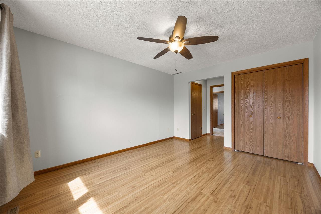 2326 Plaen View Iowa City IA 52246